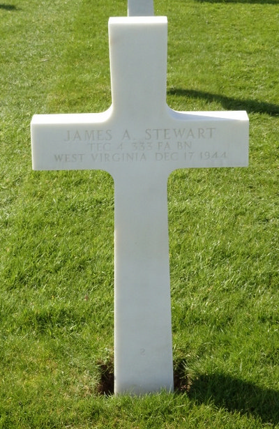 Aubrey Stewart's grave